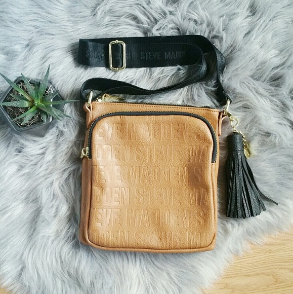 steve madden bglam logo crossbody bag